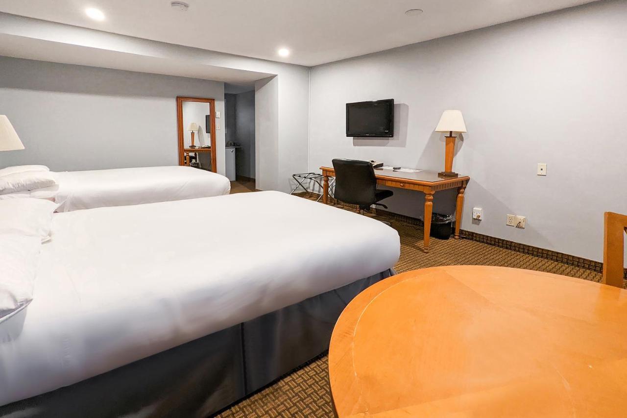 First Canada Hotel Cornwall Hwy 401 On المظهر الخارجي الصورة