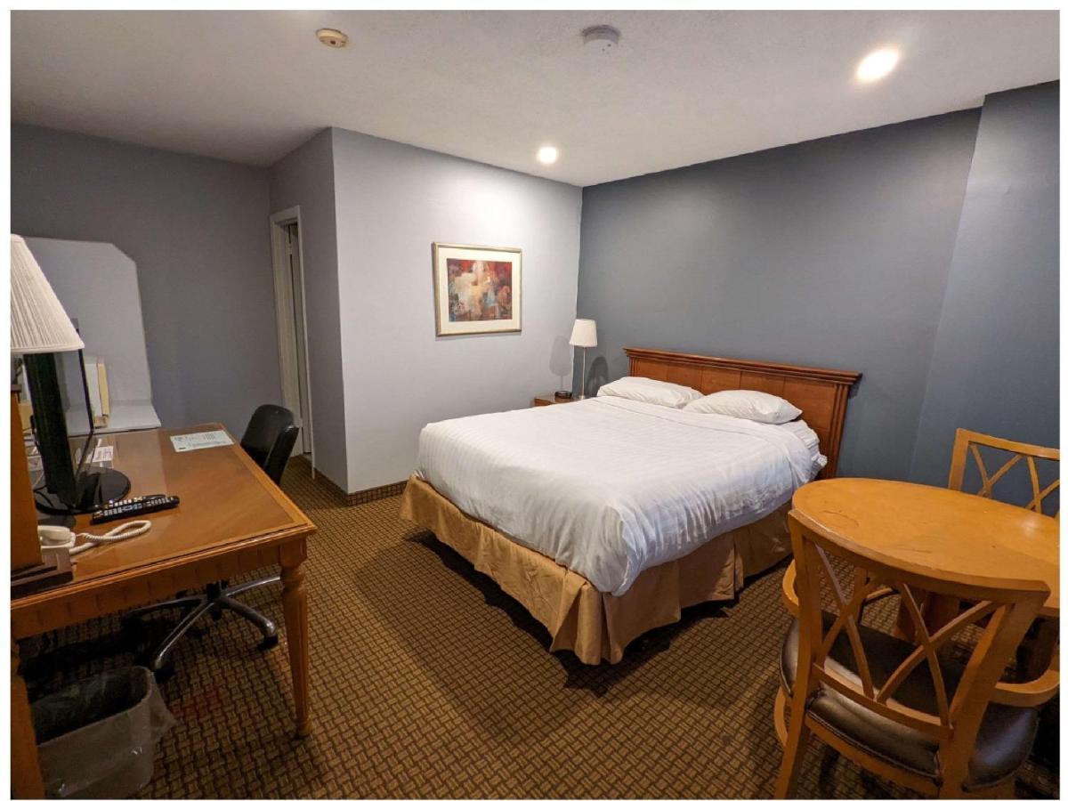 First Canada Hotel Cornwall Hwy 401 On المظهر الخارجي الصورة